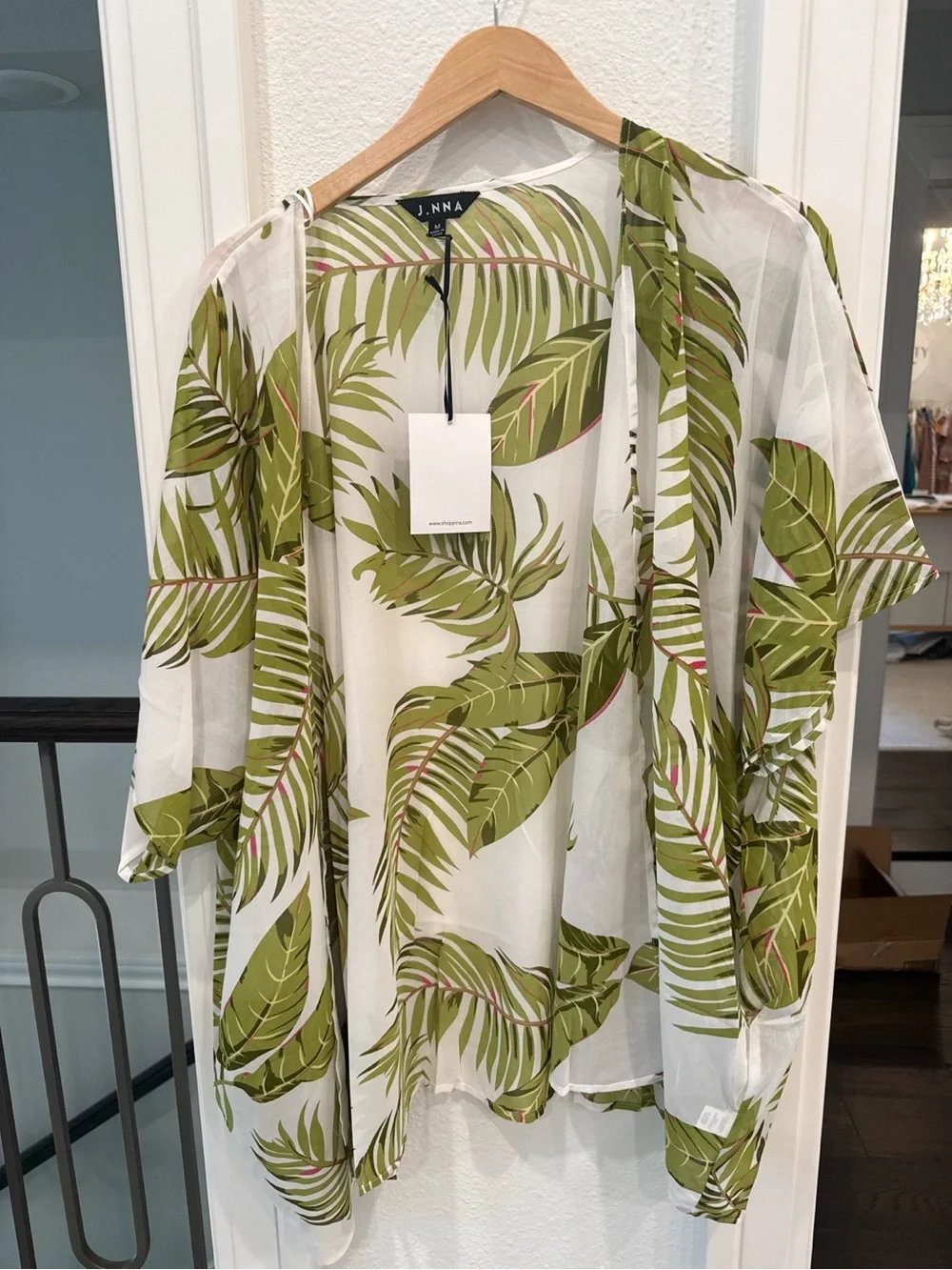 NWT JNNA Tropical Palm Leaf Sheer Kimono Cover Up Size M